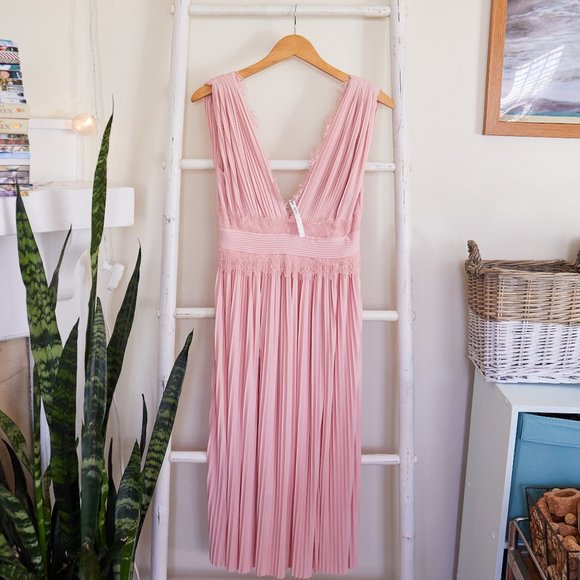 NWT ASOS Premium Pink Lace Pleated Midi Dress - Picture 6 of 7